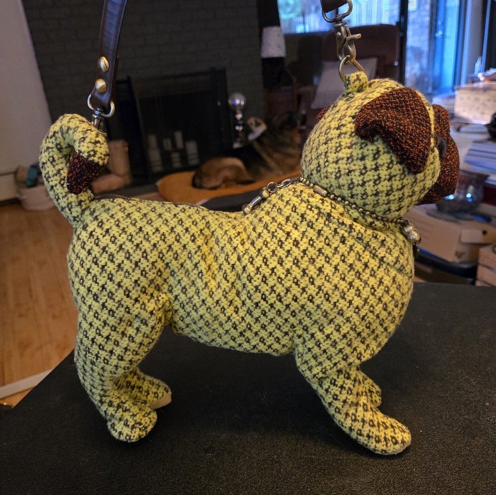 RARE Fuzzy Nation Yellow and Black Pug-Shaped Handbag With Contrast